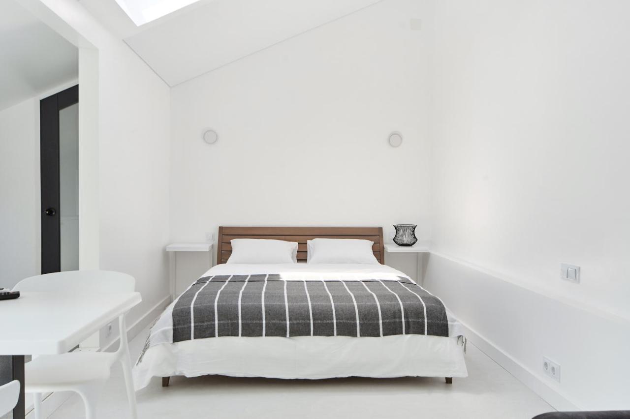 White Door Apartments Mansard Heart Of Odessa 2 エクステリア 写真