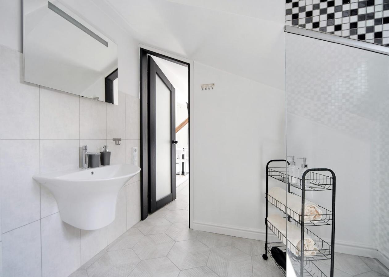White Door Apartments Mansard Heart Of Odessa 2 エクステリア 写真